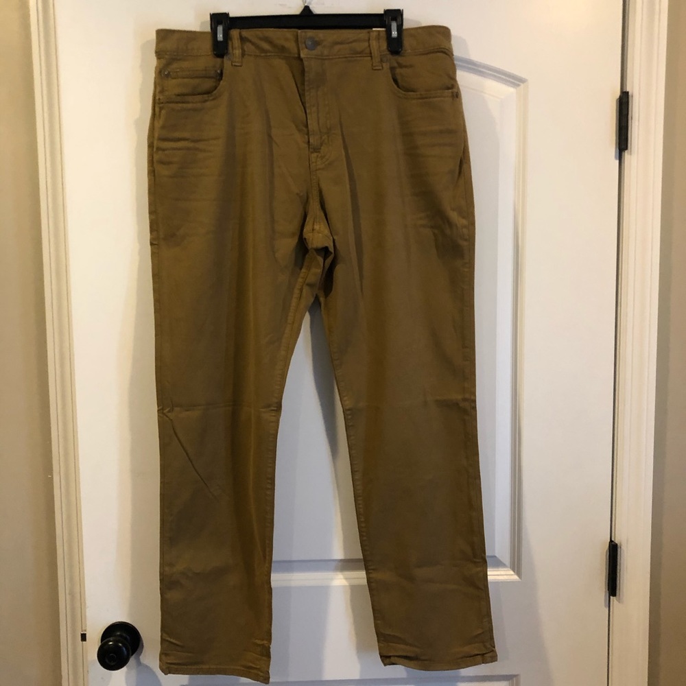 Men’s AEO pants, size 36x32